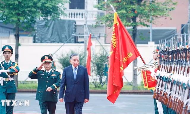 Tổng Bí thư, Chủ tịch nước dự Lễ kỷ niệm 80 năm Bộ đội Pháo binh-Tên lửa