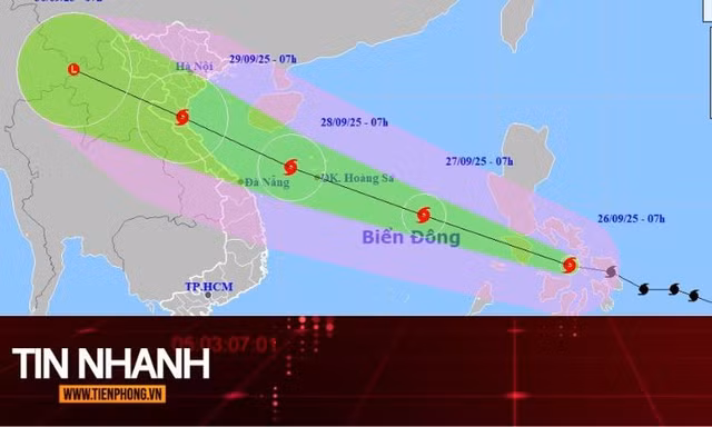 TIN NHANH: Bão Bualoi có tốc độ 'khó hiểu', có thể đổi hướng khi vào biển Bắc Trung Bộ
