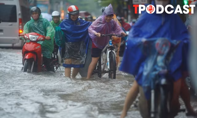 NÓNG 6/10: 'Hà Nội mưa to gây ngập lụt, học sinh phải đi học', ngành Khí tượng thủy văn nói gì?