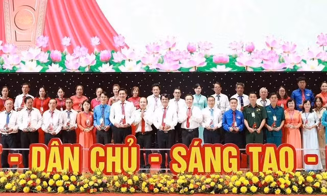 Công bố nhân sự tại phường trọng điểm và phường đông dân nhất TPHCM