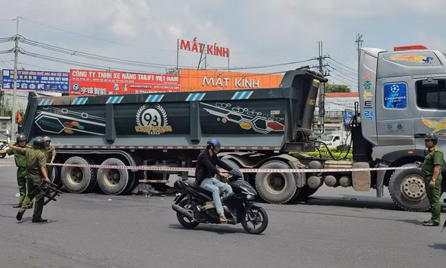 Hai cô gái tử vong dưới bánh xe ben đầu kéo ở TPHCM