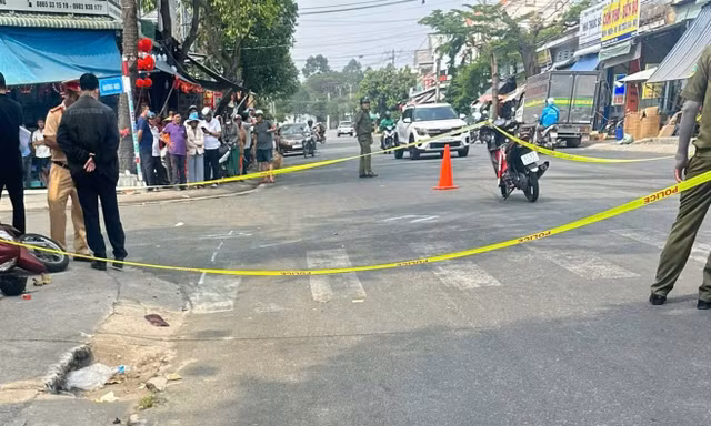 TPHCM: Va chạm giữa hai xe máy khiến 4 người thương vong