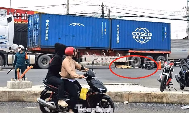 Nữ công nhân tử vong khi đi làm, chồng thoát nạn trong gang tấc
