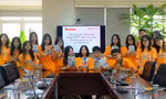 Các thành viên CNN Zoom THPT chuyên Ngoại ngữ khám phá tòa soạn báo Tiền Phong