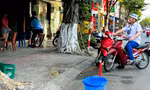 Đà Nẵng: Vật cản tự phát trên đường gây cản trở giao thông, mất mỹ quan đô thị