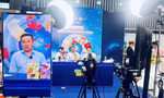 Khi ông chủ livestream bán hàng