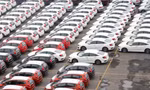 Thị trường ô tô Việt Nam giảm mạnh nhất khu vực trong năm 2023