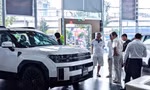Nguồn cung dồi dào, ô tô trong nước giảm giá mạnh