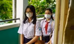 Thi Toán lớp 10 tại TPHCM: Thí sinh bật khóc vì đề khó, kỳ vọng đạt trên điểm 5