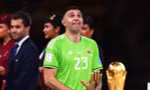 Thủ môn Argentina gặp rắc rối vì hành động khiếm nhã sau chung kết World Cup