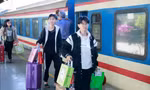 Trên chuyến tàu cuối năm