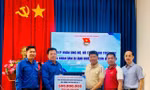 Văn phòng T.Ư Đoàn phía Nam tiếp nhận 500 triệu đồng hỗ trợ thanh thiếu niên bị ảnh hưởng do bão số 3