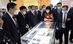 Lãnh đạo Đảng, Nhà nước tham quan triển lãm “Văn hóa soi đường cho quốc dân đi” trong khuôn khổ Hội nghị Văn hóa toàn quốc. Ảnh: Hoàng Mạnh Thắng