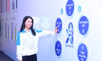Nữ sinh người Rục Cao Thị Lệ Hằng phấn đấu thực hiện các tiêu chí “Sinh viên 5 tốt”. Ảnh: Xuân Tùng