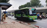 Thêm 2 tuyến xe buýt giảm ùn tắc tại sân bay Tân Sơn Nhất