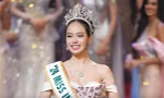 Hình ảnh rạng rỡ đầu tiên của Thanh Thủy sau đêm đăng quang Ảnh: NVCC