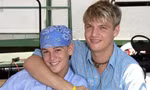 Vết trượt dài của ‘Hoàng tử nhạc Pop’ Aaron Carter