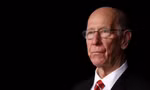 Huyền thoại MU Sir Bobby Charlton qua đời ở tuổi 86