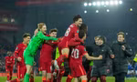 Ngôi sao Nhật Bản tỏa sáng, Liverpool thắng ngược Leicester khó tin