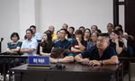 Bị hại lo sợ có thể bị trà thù vì đã tố cáo hành vi cưỡng đoạt tài sản ở chợ Long Biên.