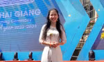 Hải Anh trong lễ nhập học trường Đại học Khoa học Xã hội và Nhân Văn.Ảnh: NVCC