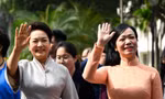 Phu nhân Chủ tịch nước Võ Văn Thưởng và Phu nhân Tổng Bí thư, Chủ tịch nước Trung Quốc gặp gỡ sinh viên