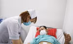Bác sĩ bỏ sót chấn thương, người đàn ông phình bụng như mang bầu