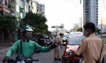 Các chốt kiểm dịch ở TPHCM phát hiện nhiều F0 'lang thang'