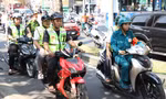 Tuổi trẻ TPHCM chung sức làm đẹp môi trường, đảm bảo an ninh, an toàn trên phố 