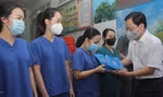 Bí thư thứ nhất T.Ư Đoàn thăm hỏi, động viên các y bác sĩ tuyến đầu