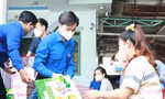 Tặng 'căn phòng mơ ước' cho người lao động ngày trở lại sản xuất