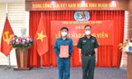 Kết nạp Đảng chiến sỹ dân quân tích cực chống dịch sau khi điều trị khỏi COVID-19 