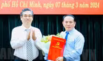 Trao quyết định của Ban Thường vụ Thành ủy TPHCM về công tác cán bộ