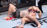 Andre Petroski hạ knock-out Nick Maximov.