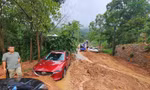 Mưa lớn kéo dài nhiều ngày tới, nguy cơ sạt lở đất và lũ quét khắp nơi