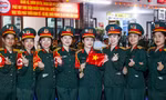 Đoàn tàu chở lực lượng vào TPHCM diễu binh, diễu hành được chào đón nồng ấm tại Bình Định