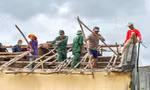 Bí thư Bình Định yêu cầu không vì chờ sáp nhập mà lơi lỏng việc xóa nhà tạm, nhà dột nát 