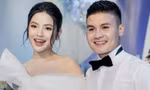 Showbiz 5/4: Quang Hải khiến Chu Thanh Huyền xúc động trước ngày cưới ở khách sạn 5 sao