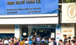 SJC bất ngờ đóng cửa, khách mua vàng miếng lẫn nữ trang cùng ngậm ngùi ra về