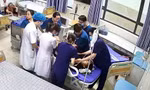 Bộ Y tế vào cuộc vụ bác sĩ bị người nhà bệnh nhân hành hung khi đang cấp cứu 