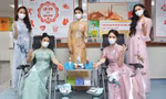 Chủ nhật Đỏ tặng quà, trao hy vọng đến người bệnh