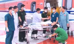 Trực thăng đưa ngư dân từ Trường Sa vào đất liền chữa trị