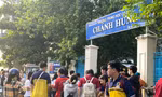 Teen 2K9 tại TP.HCM chuẩn bị thi Ngữ văn: Mong phần làm văn sẽ có cả thơ và truyện