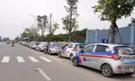 Nhiều doanh nghiệp vận tải hành khách đang điêu đứng, bên bờ vực phá sản nhưng khó tiếp cận gói vay hỗ trợ người lao động Ảnh: Phạm Thanh 