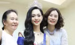 Mẹ Á hậu 1 Trịnh Thùy Linh: 'Điện thoại tôi như cháy máy vì tin nhắn, cuộc gọi chúc mừng'