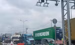 TPHCM: Ùn ứ cục bộ trong buổi sáng ngày đầu thu phí BOT Phú Hữu