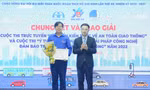 Robot cảnh báo dòng chảy xa bờ, thiết bị cảnh báo nồng độ cồn trên ô tô đoạt giải cao giải pháp an toàn giao thông