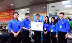 Ban Bí thư Trung ương Đoàn thăm, tặng quà đội hình tình nguyện hỗ trợ vận hành chính quyền hai cấp