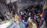 Toàn cảnh cuộc tháo chạy khỏi Kabul khi Afghanistan thảm bại dưới tay Taliban