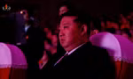 Chủ tịch Triều Tiên Kim Jong Un rưng rưng nước mắt tại chương trình nghệ thuật